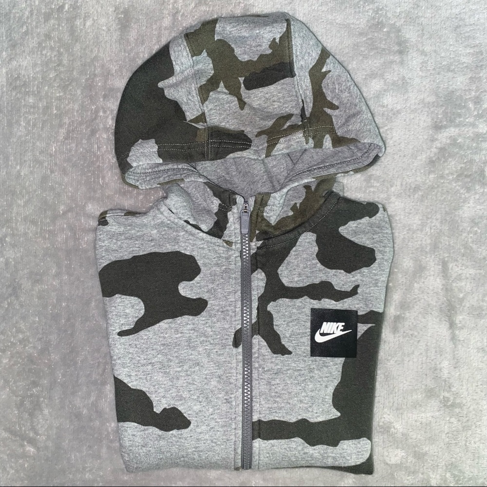Nike Grey Camo Zip-Up Jacket Hoodie Youth Boys Size Large
